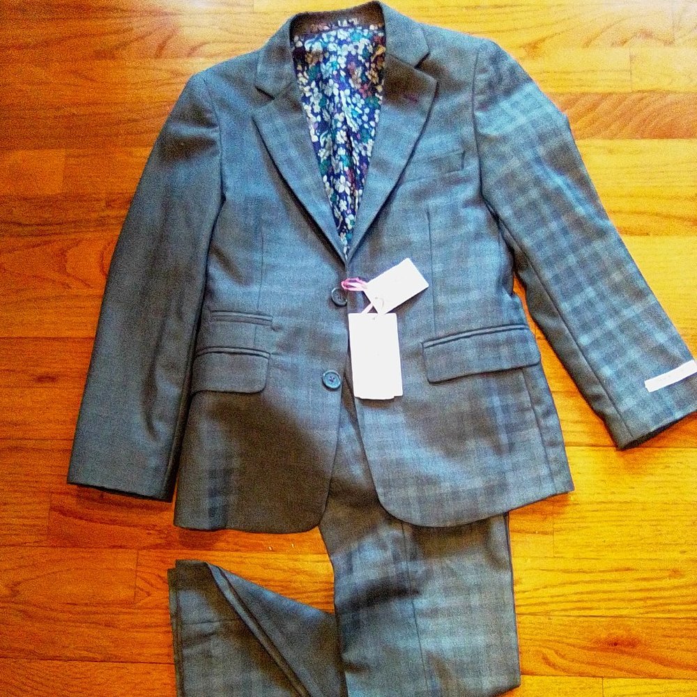 Isaac Mizrahi 2 piece boy check grey suit size 8